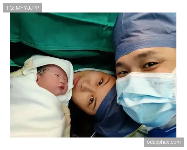 刷到吕小军晒早餐，桌上一摞发票比我一个月工资还厚，笑死